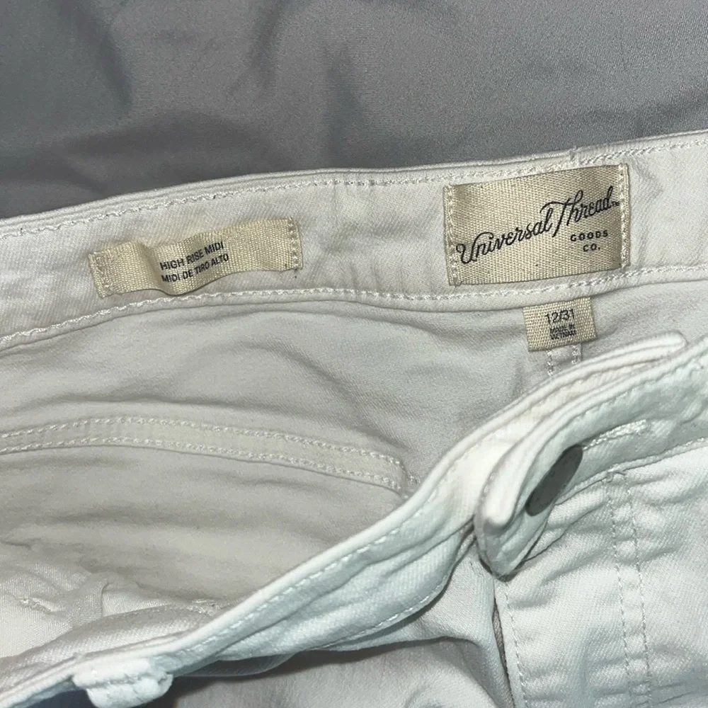Universal Thread High Rise Midi White Jean Shorts - Picture 3 of 4